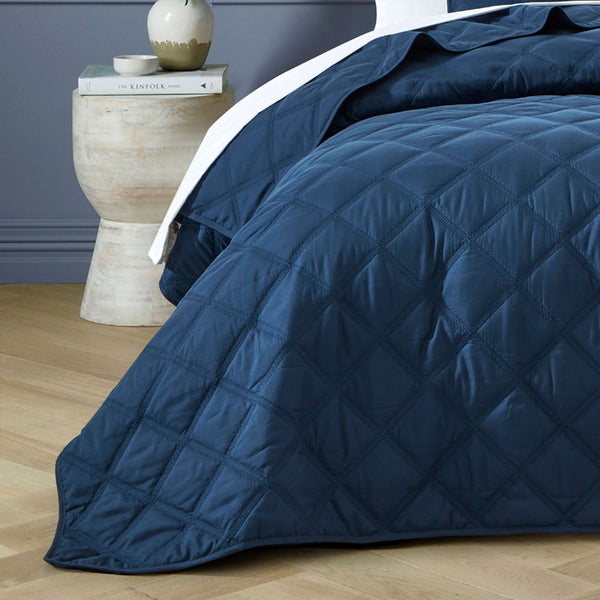 Bianca Barclay Quilted Bedspread Comforter Coverlet Navy Blue Queen / King