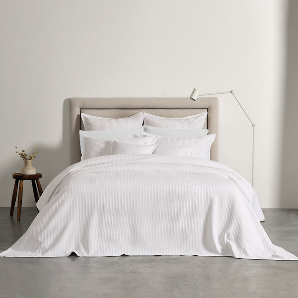 Bianca Evora Cotton Jacquard Bedspread Comforter Coverlet White Queen / King