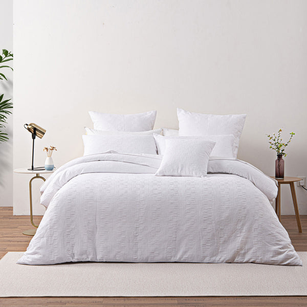 Bianca Cosmo Chenille Geometric Quilt Doona Duvet Cover White Queen