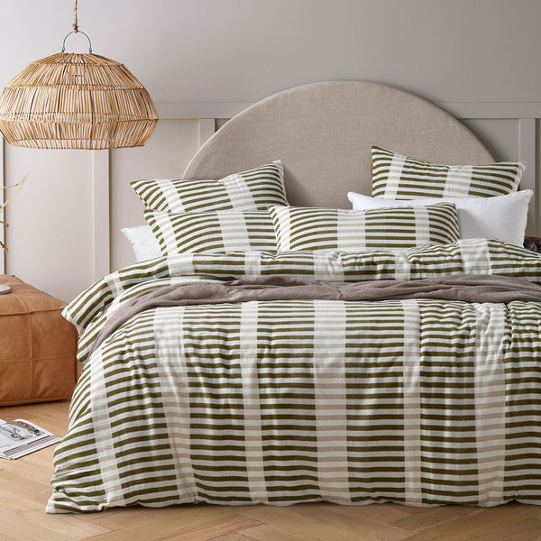 Vintage Design Homewares Tempo Stripe Jacquard Quilt Doona Duvet Green King