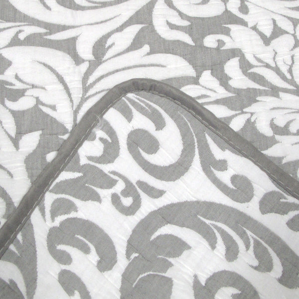 Jane Barrington Quilted Jacquard Reversible Coverlet Bedspread Comforter Queen