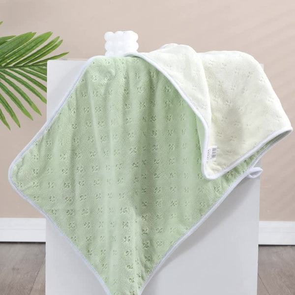 Double Sided Coral Fleece Bath Towel 140 x 170cm Green Off White
