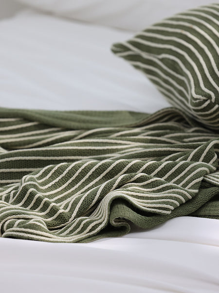 Knitted Acrylic Throw Blanket Rug Fringe 127 x 170cm Striped Green