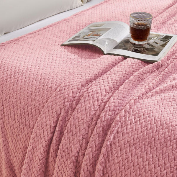 Soft Flannel Jacquard Weave Throw Blanket Rug 152 x 127cm Pink