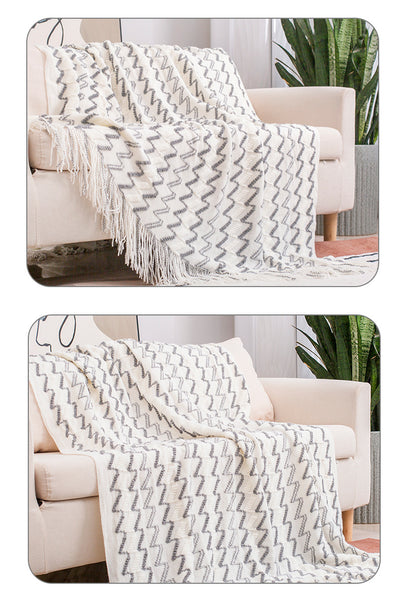 Modern Knitted Throw Blanket Tassels 130 x 230cm White Grey Zig Zag