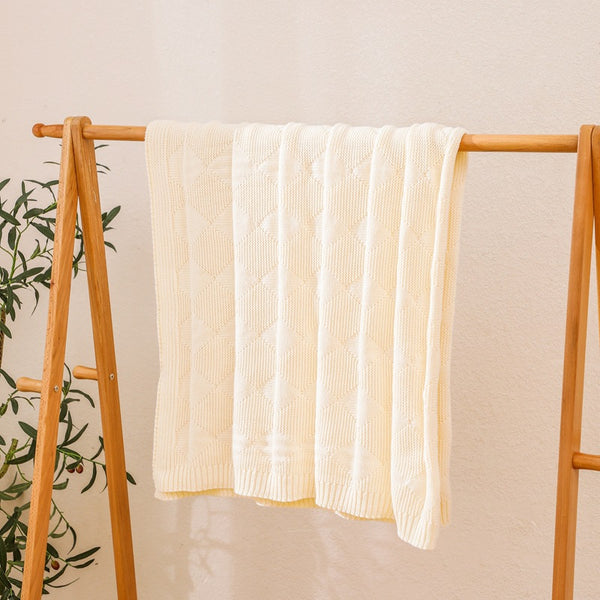 Diamond Waffle Acrylic Blanket Throw Rug 390g 80 x 100cm Off White