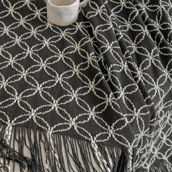 Geometric Circles Acrylic Knitted Throw Blanket Rug Fringe 130 x 180cm Black