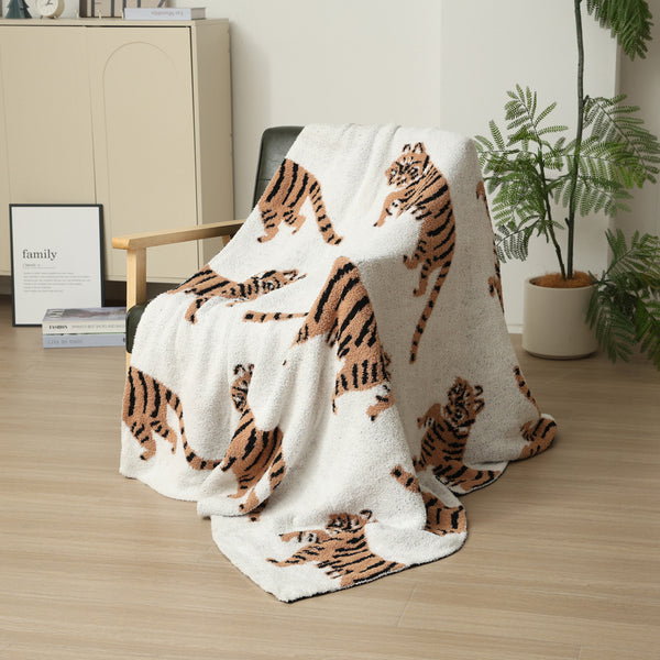 Tiger Pattern Knitted Sofa Blanket Throw Rug Plush Side 950g 130 x 160cm