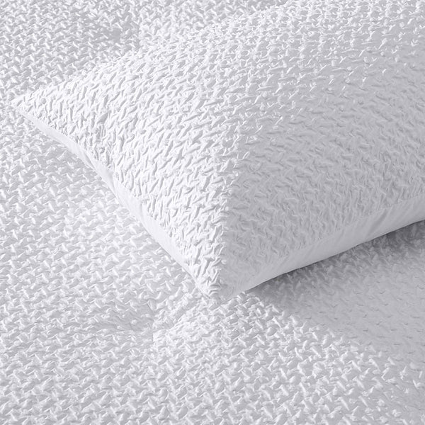 Accessorize 3 Pce Dotty Clip Jacquard Comforter Coverlet Bedspread Set King