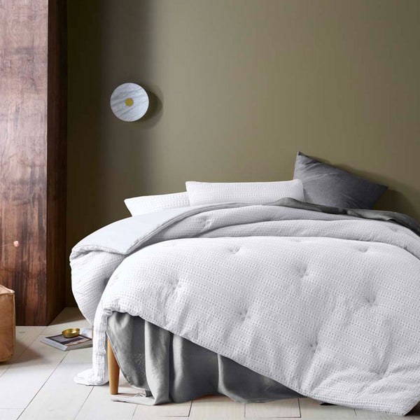 Accessorize Soho Waffle White 3 Pce Comforter Bedspread Coverlet Set King