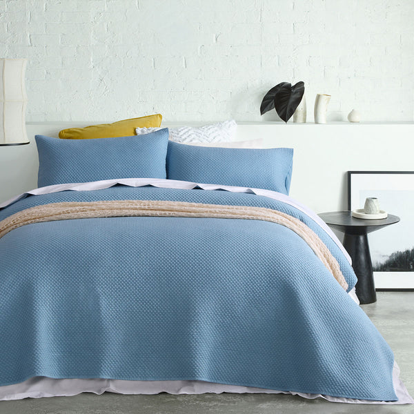 Accessorize Dexter Quilted Waffle Blue Coverlet Bedspread Quilt Queen King