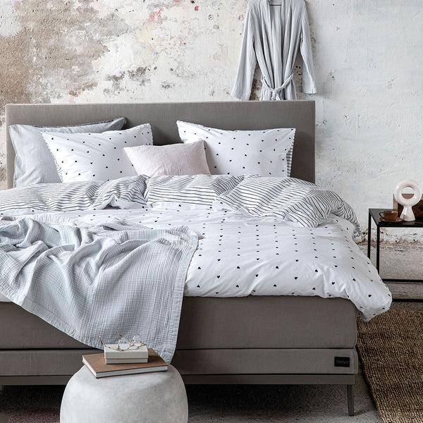 VTWonen Striped Hearts Black White Cotton Quilt Doona Duvet Cover Set Queen