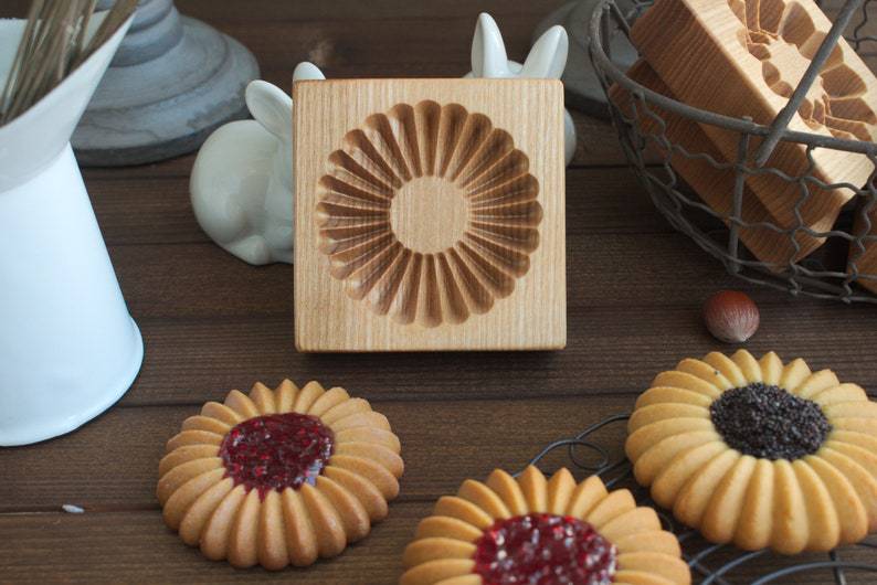 Beechwood Wooden Flower Heart Biscuit Cookie Shortbread Mold