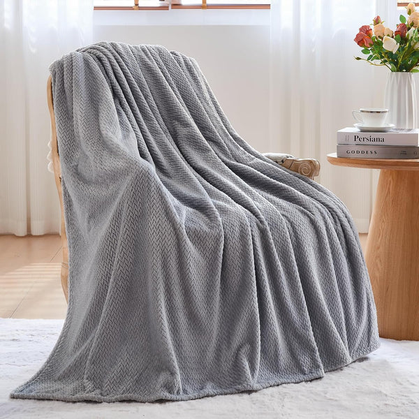 Super Soft Blanket Throw Flannel Fleece Leaves Pattern 50" x 60" Grey