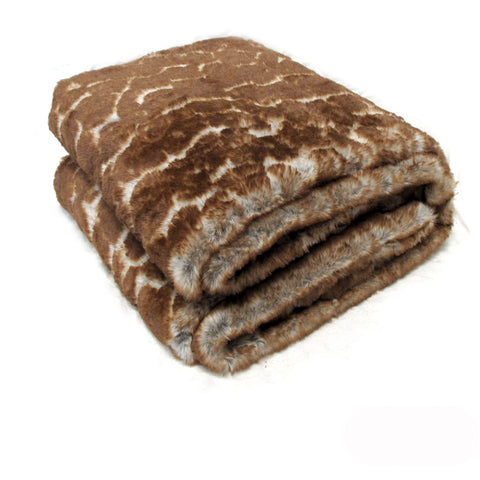 Sia Faux Fur Blanket Throw Rug 127 x 152 cm Giraffe