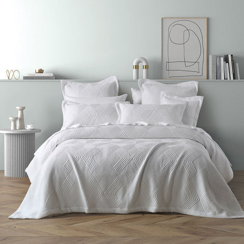 Bianca Cassiano Jacquard Bedspread Comforter Coverlet White Super King
