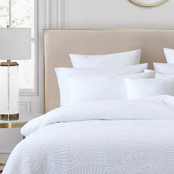 Bianca Byron Jacquard Circle Quilt Doona Duvet Cover Set White Queen