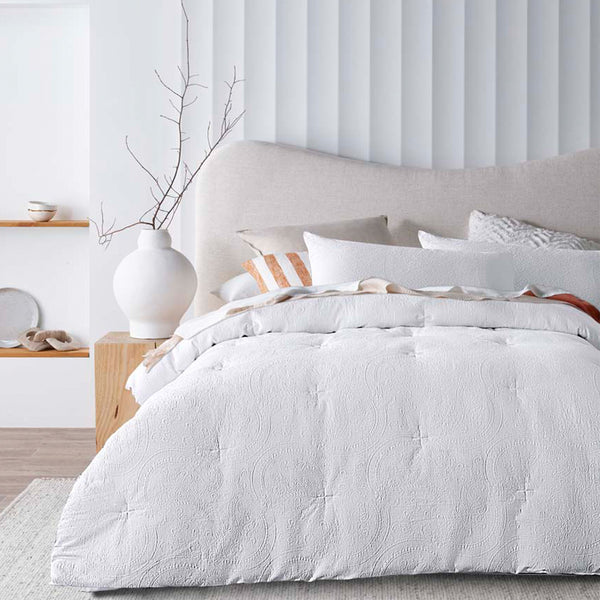 Accessorize Elma Jacquard Bedspread Comforter Coverlet White King