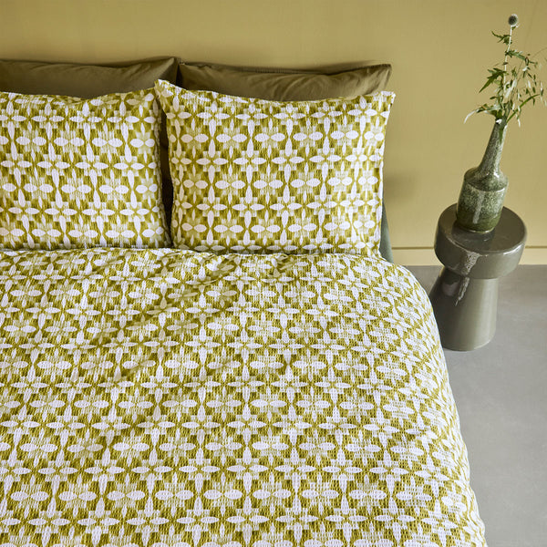 Bedding House Mae Floral Tile Seersucker Quilt Doona Duvet Cover Green Queen