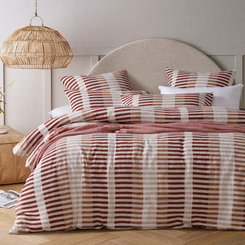 Vintage Design Homewares Tempo Stripe Jacquard Quilt Doona Duvet Red Queen