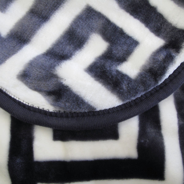 Bloomington Mink Polyester 800gsm Blanket Throw Rug Greek Key Charcoal King