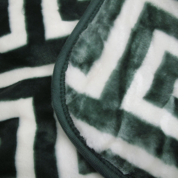 Bloomington Mink Polyester 800gsm Blanket Throw Rug Greek Key Green Queen