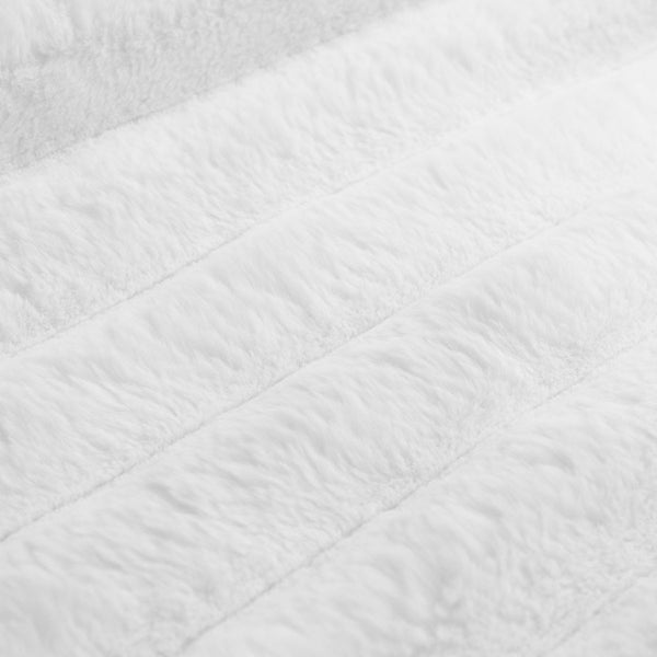 Ardor Jax Chunky Faux Fur Quilt Doona Duvet Cover Set White Queen