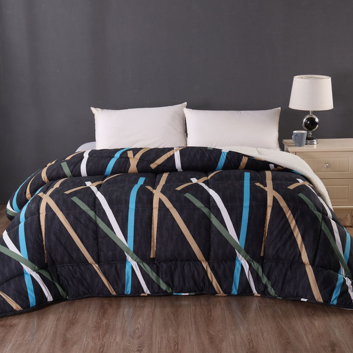 Ramesses Line Microfibre Sherpa Fleece Comforter Bedspread Queen