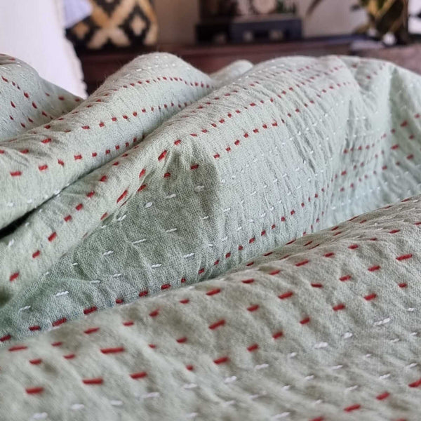 Green Berries Kantha Bedspread Blanket Throw Green King