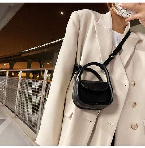 Compact Crossbody Leather Bag Handbag Magnetic Closure Black