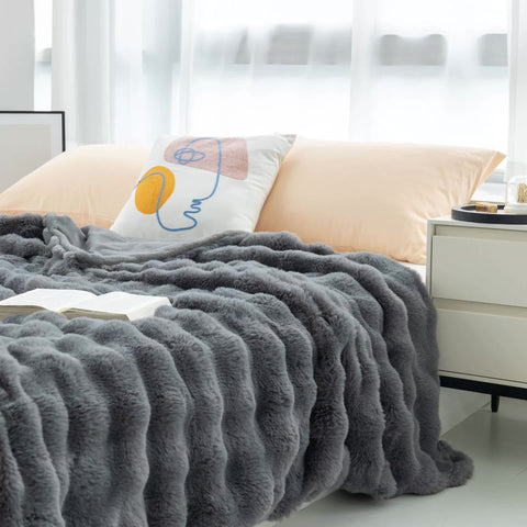 Toscana Faux Rabbit Fur Coral Fleece Throw Blanket Rug 130 x 160cm Dark Grey