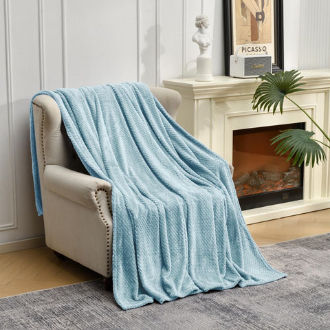 Soft Flannel Jacquard Weave Throw Blanket Rug 152 x 127cm Blue