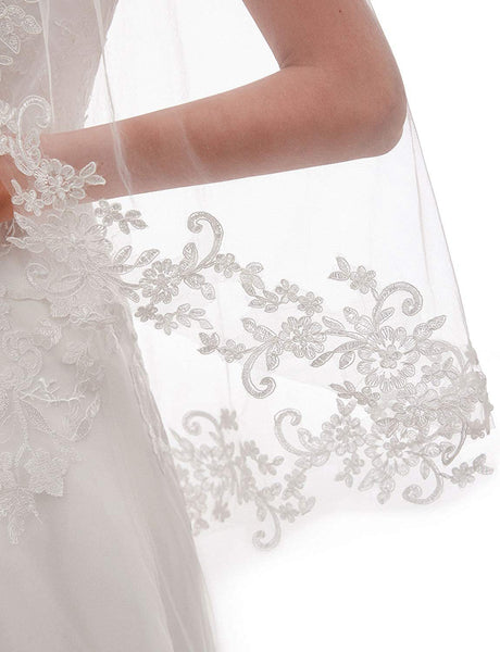 Elegant Short Wedding Bridal Veil Lace Applique Edge White