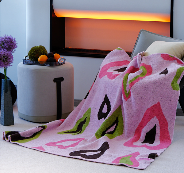 Love Hearts Chunky Knit Throw Blanket Rug 920g 136 x 130cm Pink Purple