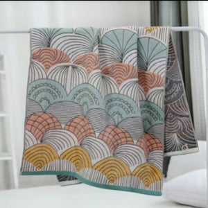 Japanese Fan Leaf Style Print Gauze Bath Towel 70 x 140cm
