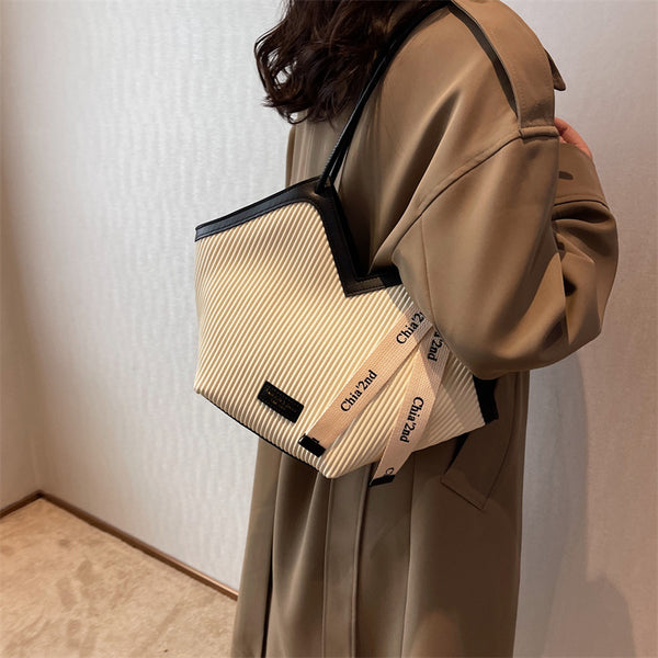 Textured PU Leather Tote Shoulder Bag V-Cut Design Decorative Ribbon Green