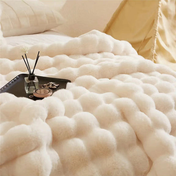 Faux Rabbit Fur Tuscany Fleece Bubble Blanket Throw Rug 180 x 200 cm Off White