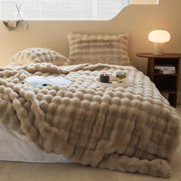 Faux Rabbit Fur Tuscany Fleece Bubble Blanket Throw Rug 140 x 200 cm Brown