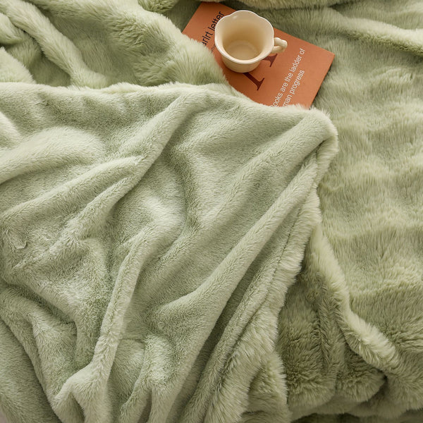 Faux Rabbit Fur Tuscany Fleece Bubble Blanket Throw Rug 200 x 230 cm Green