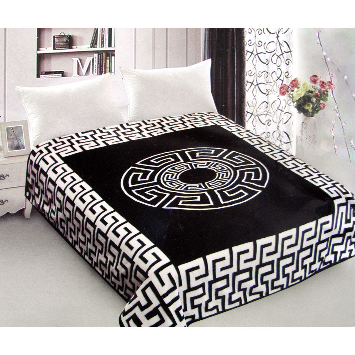 Greek Key Reversible Mink 800gsm Blanket Throw Rug Black White Queen