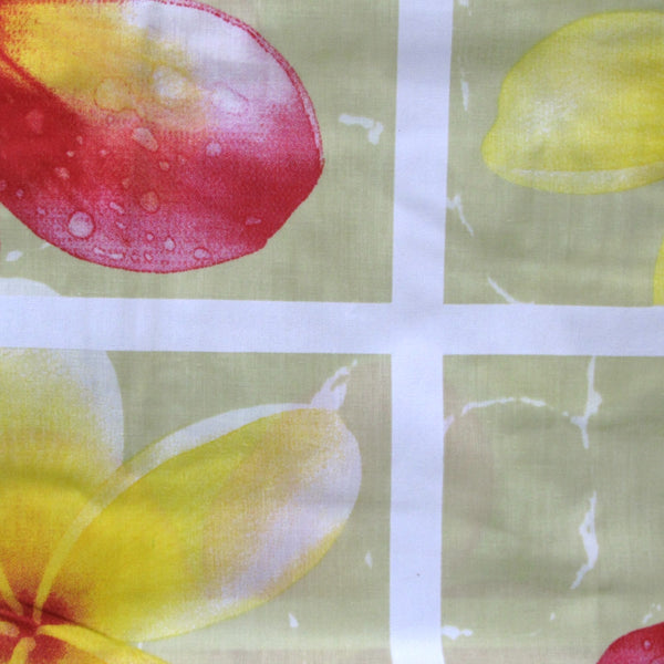 Floating Frangipani 225TC Quilt Doona Duvet Cover Set Apple Green Single