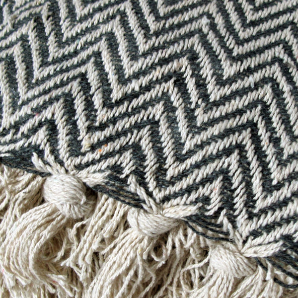 Home 2 Home Knitted Cotton Fringe Blanket Throw Rug Chevron Charcoal 127 x 152cm