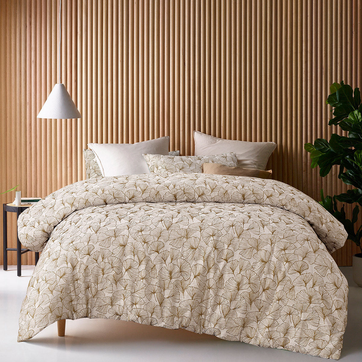 Accessorize Eden Foliage Jacquard Taupe Quilt Doona Duvet Cover Set King