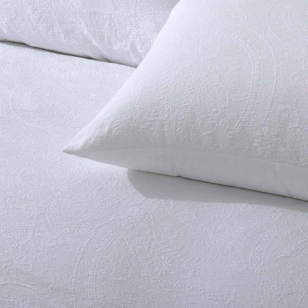 Accessorize Elma White Jacquard Quilt Doona Duvet Cover Set Queen