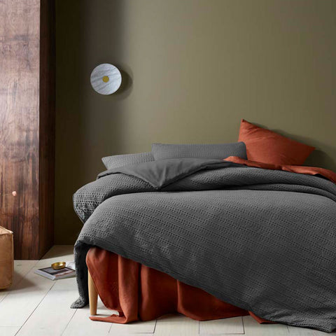 Accessorize Soho Waffle Dark Grey Quilt Doona Duvet Cover Set Queen