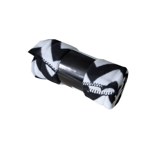 Nova Fleece Throw Rug Blanket 125 x 150cm Black White Zig Zag