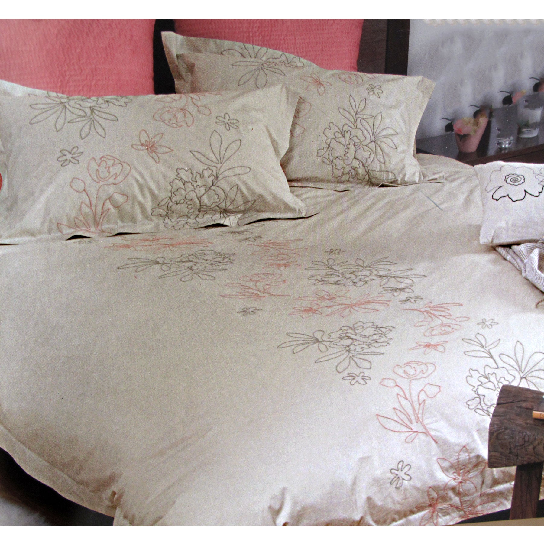 Canterbury Orinocco Floral Embroidered Quilt Doona Duvet Cover Set Sand King