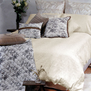 Canterbury Tarlo Seersucker Jacquard Cream Quilt Doona Duvet Cover Set King